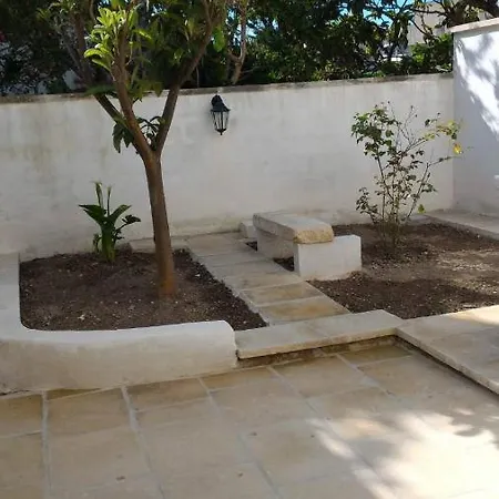 Casa Vacanze Delle Torri Apartment *